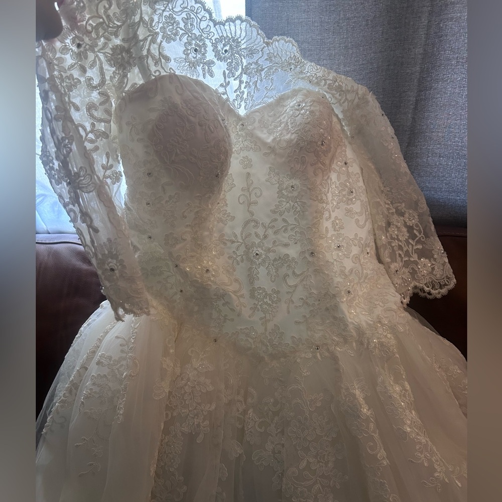 Alfred Angelo Wedding dress size 16 NWT - Picture 8 of 17